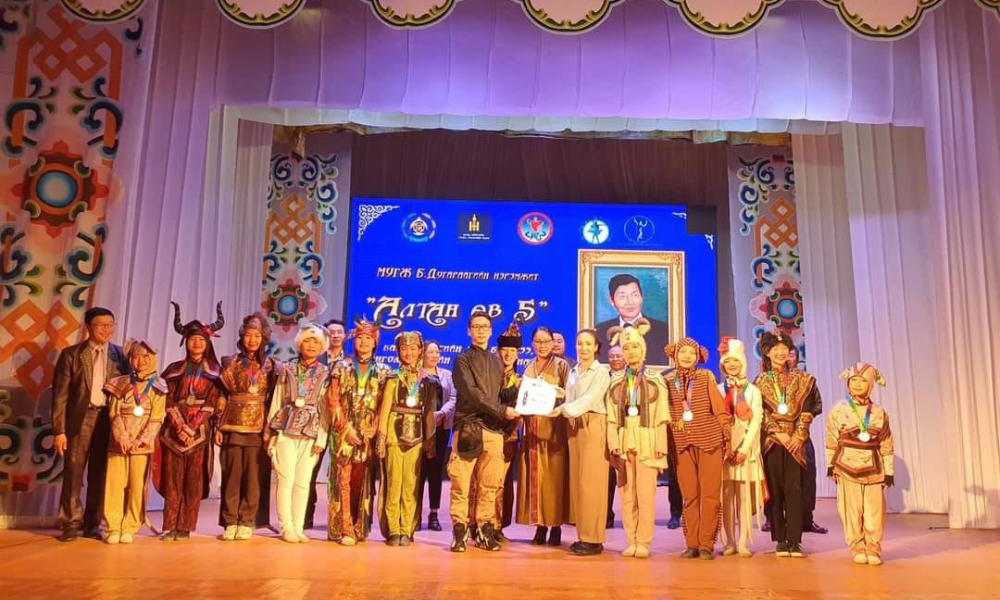 "АЛТАН ӨВ 5" БАРУУН БҮСИЙН БҮЖГИЙН АНХДУГААР УРАЛДААН